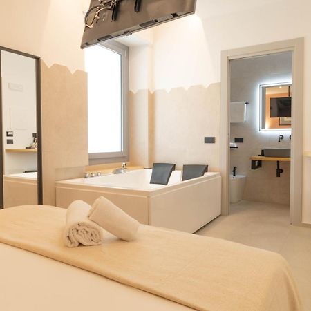 Sardinian Days - Suites & Rooms Cagliari Exterior foto