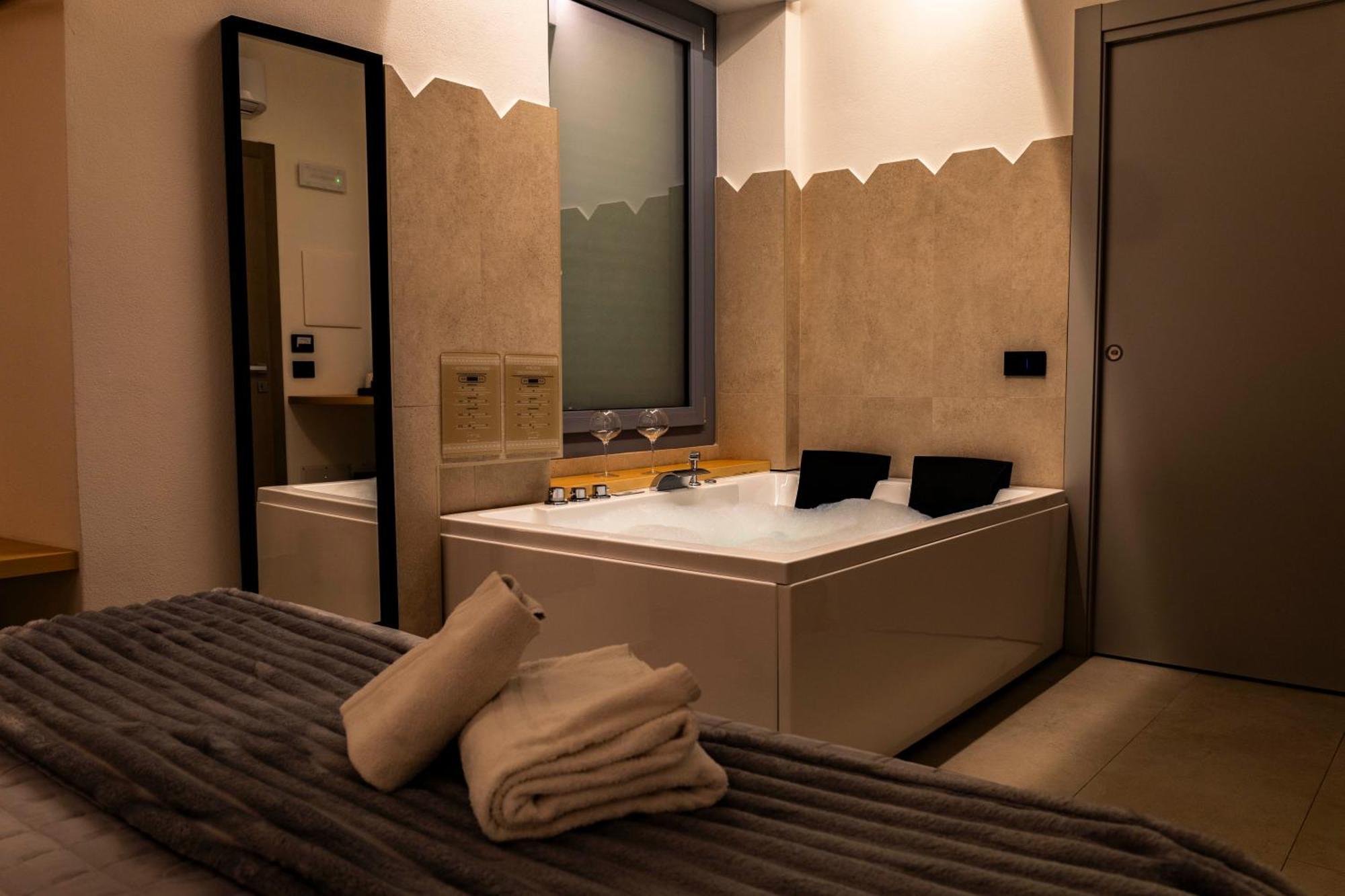 Sardinian Days - Suites & Rooms Cagliari Exterior foto